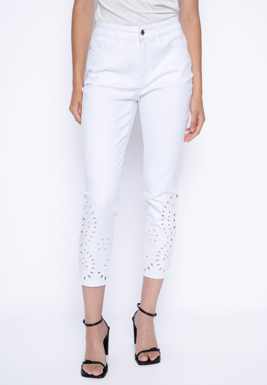 Eyelet-Ankles Cropped Jeans Front View