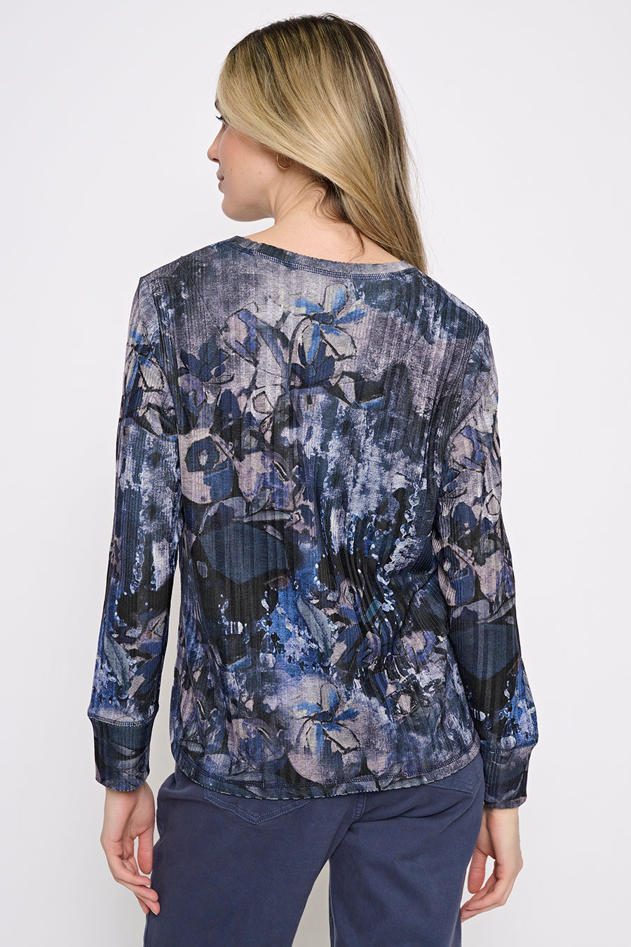 Curved-Hem Top