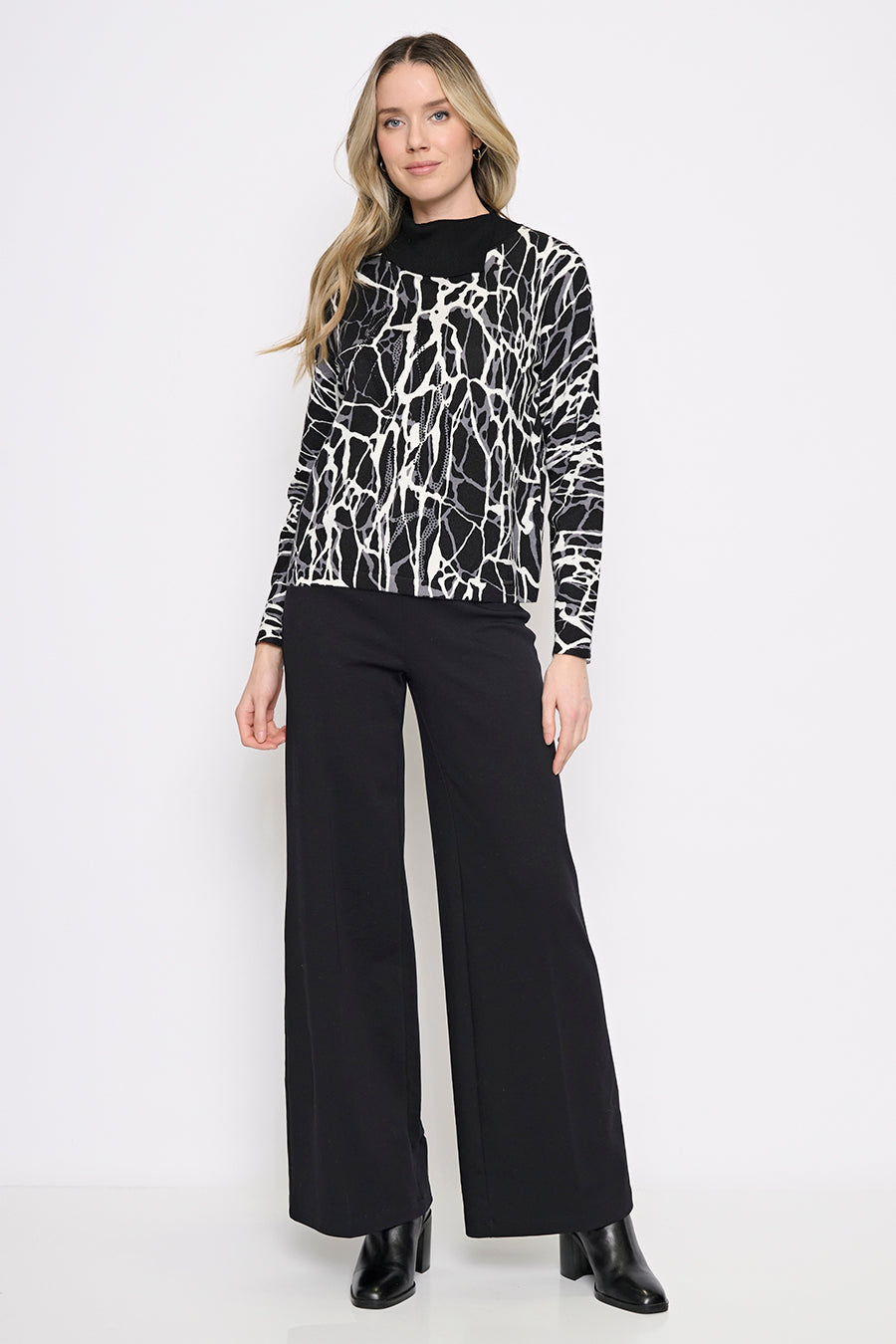 Split Collar Printed Top Full Legnth
