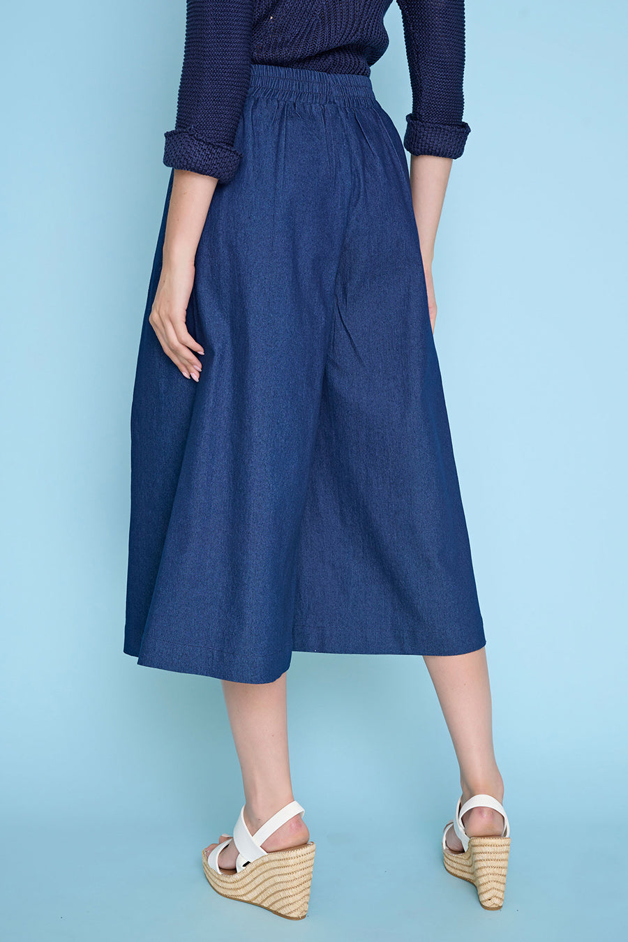 Pleated Wide-Leg Cropped Pants Back View
