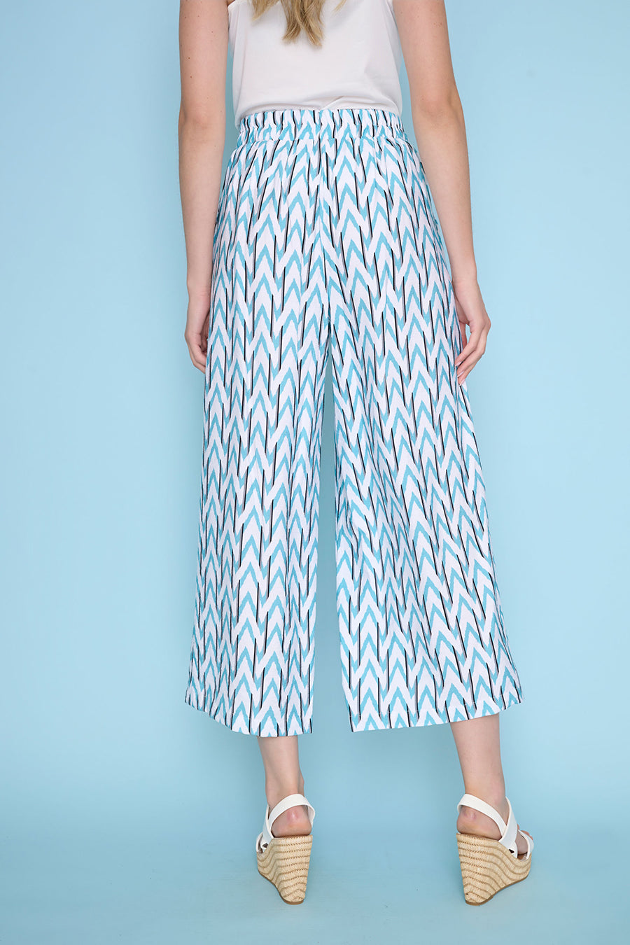 Zigzag Wide-Leg Cropped Pants
