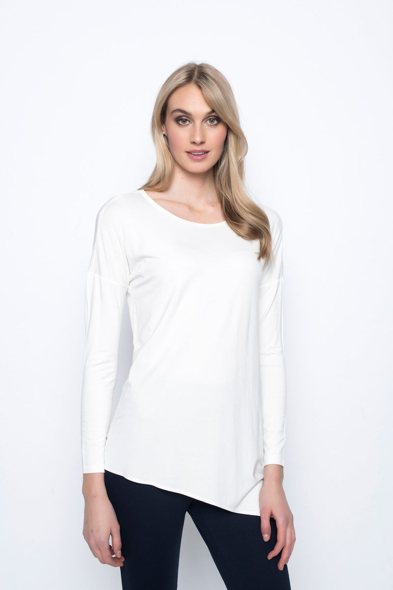 https://us.picadilly.ca/cdn/shop/products/1r114-Asymmetric-Hem-top-white_5a8d9af7-0882-47c1-97df-38227e7c2a9f_800x.jpg?v=1600963236