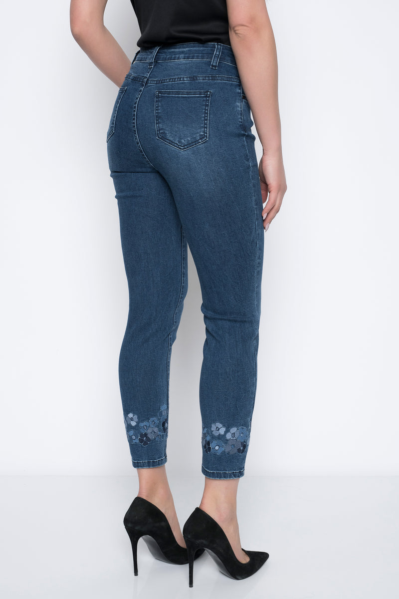 https://us.picadilly.ca/cdn/shop/products/U6954-Floral-Embroidered-Jeans-4_800x.jpg?v=1662716029